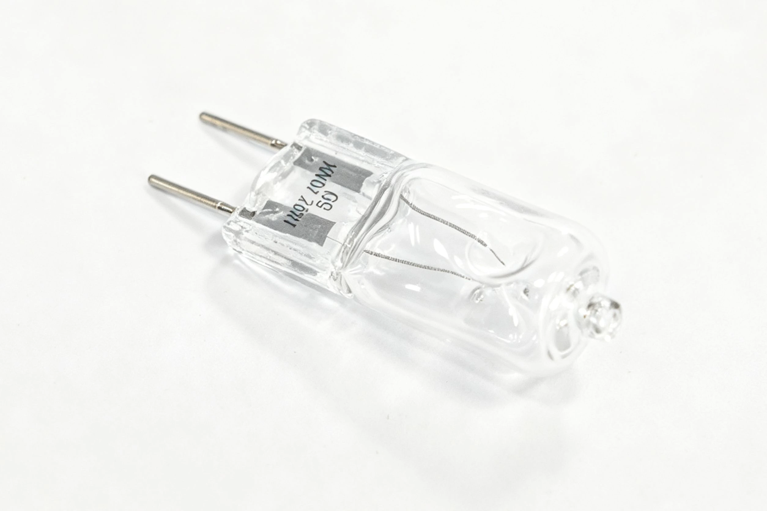 BA9S incandescent bulb