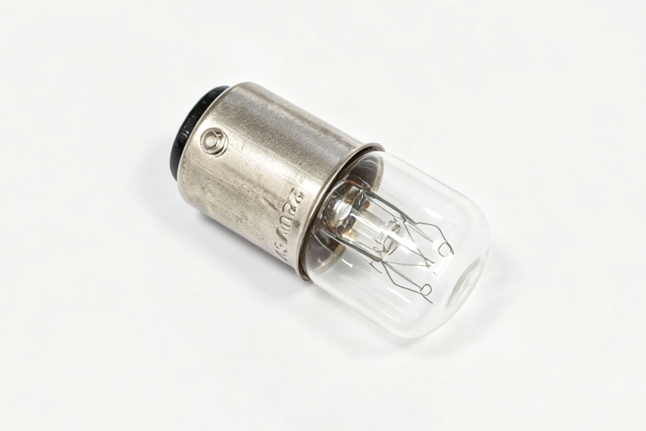 BA15D incandescent bulb