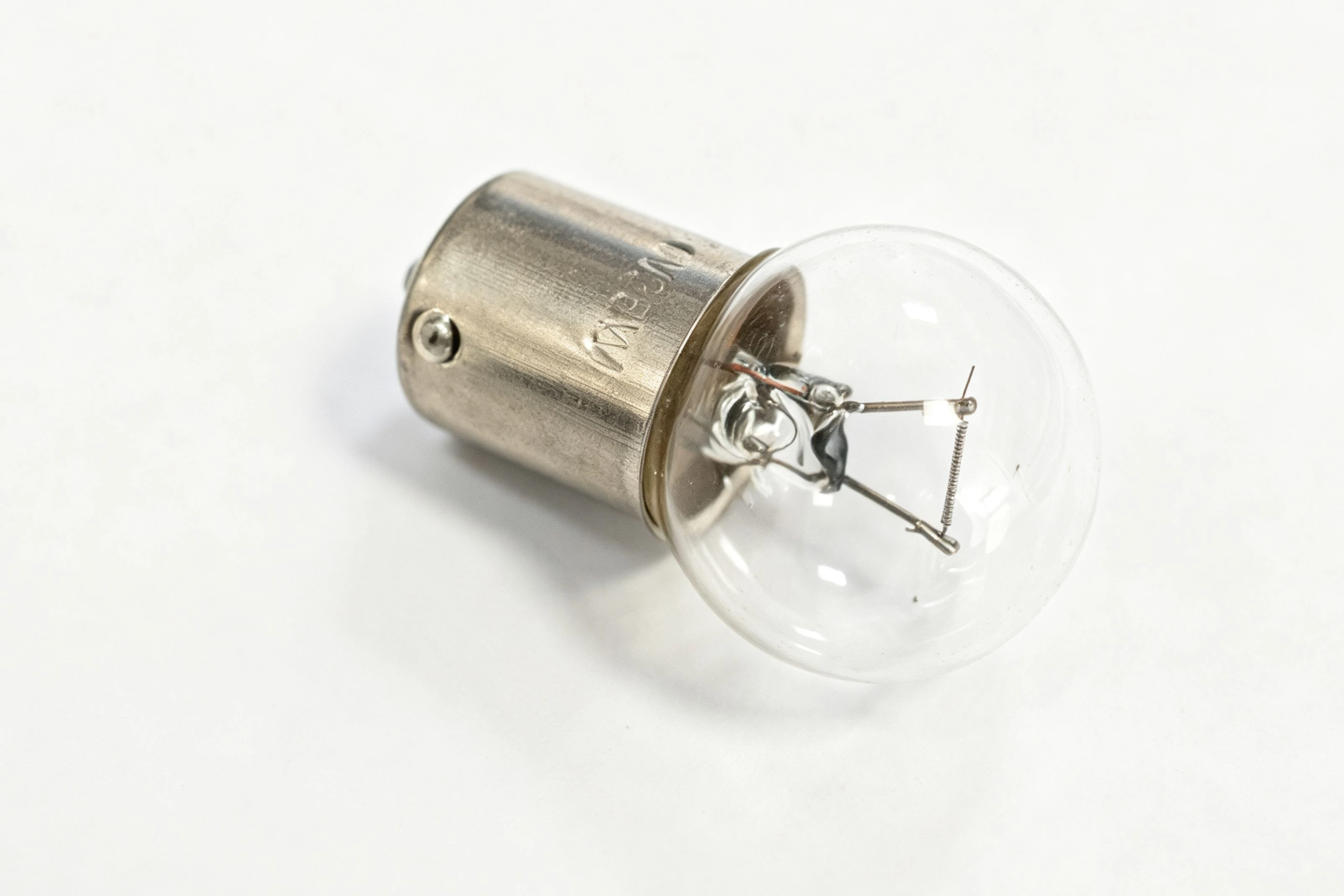 BA15S incandescent bulb