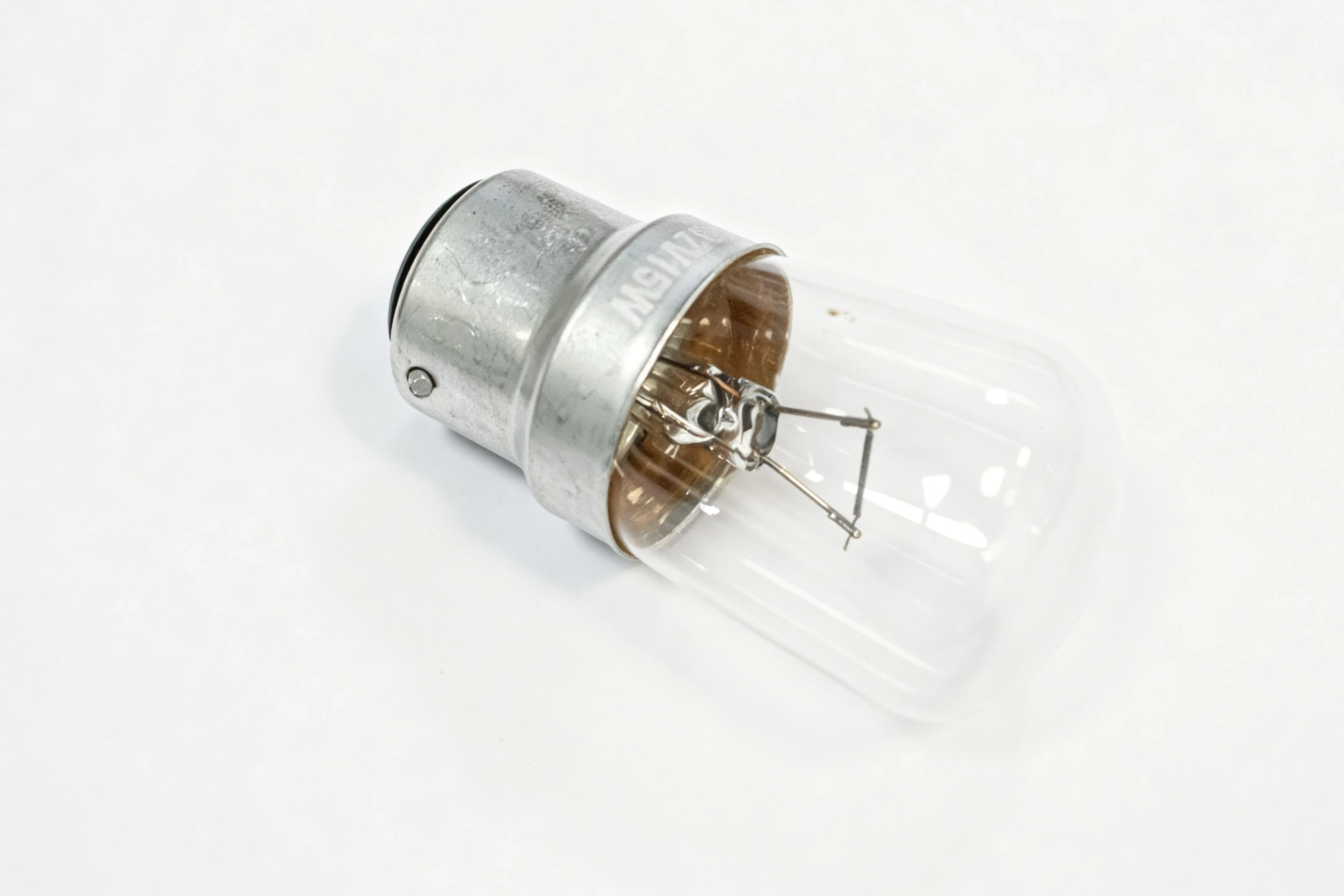 B22 incandescent bulb