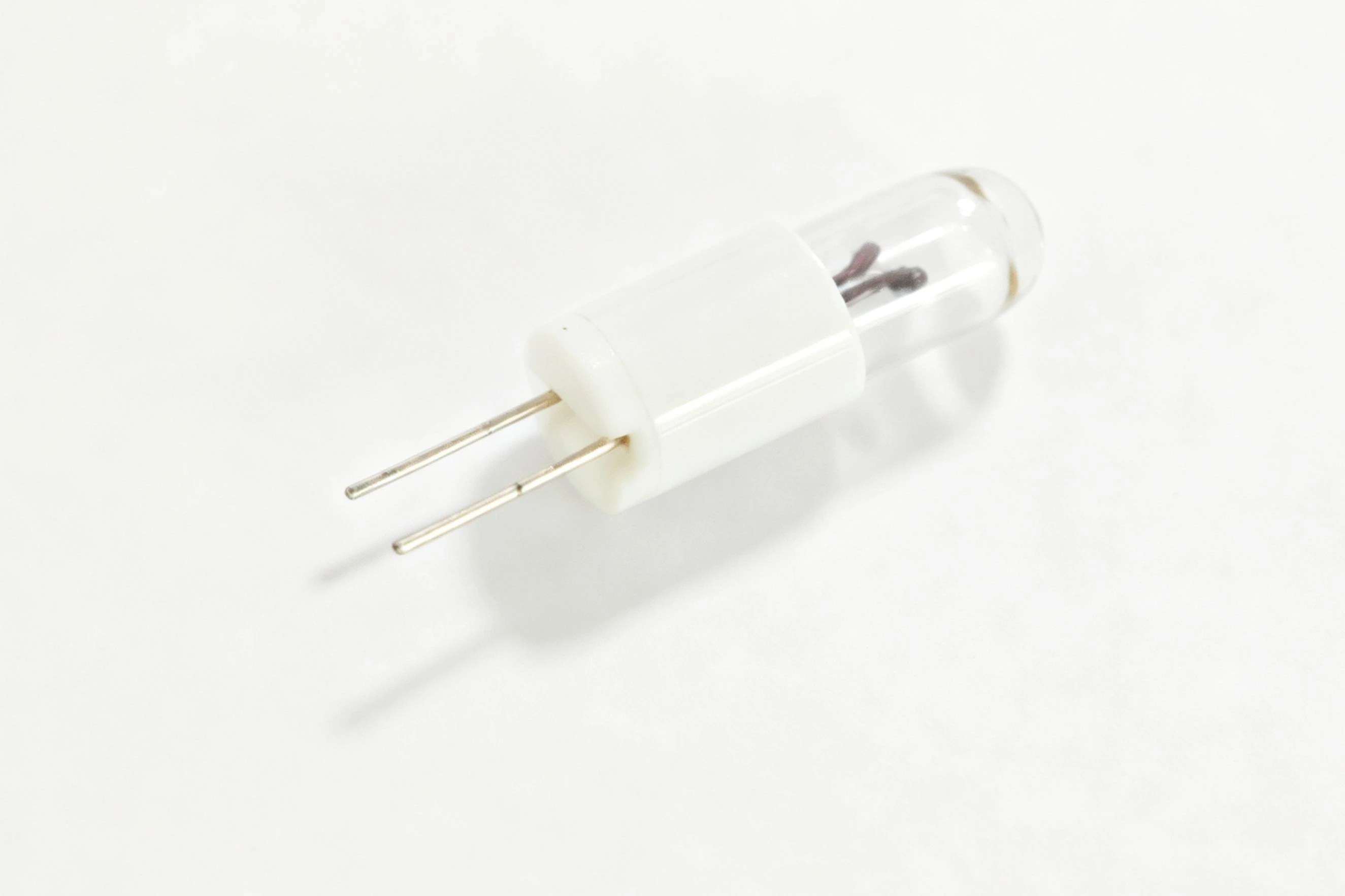 4.7-5MM incandescent bulb