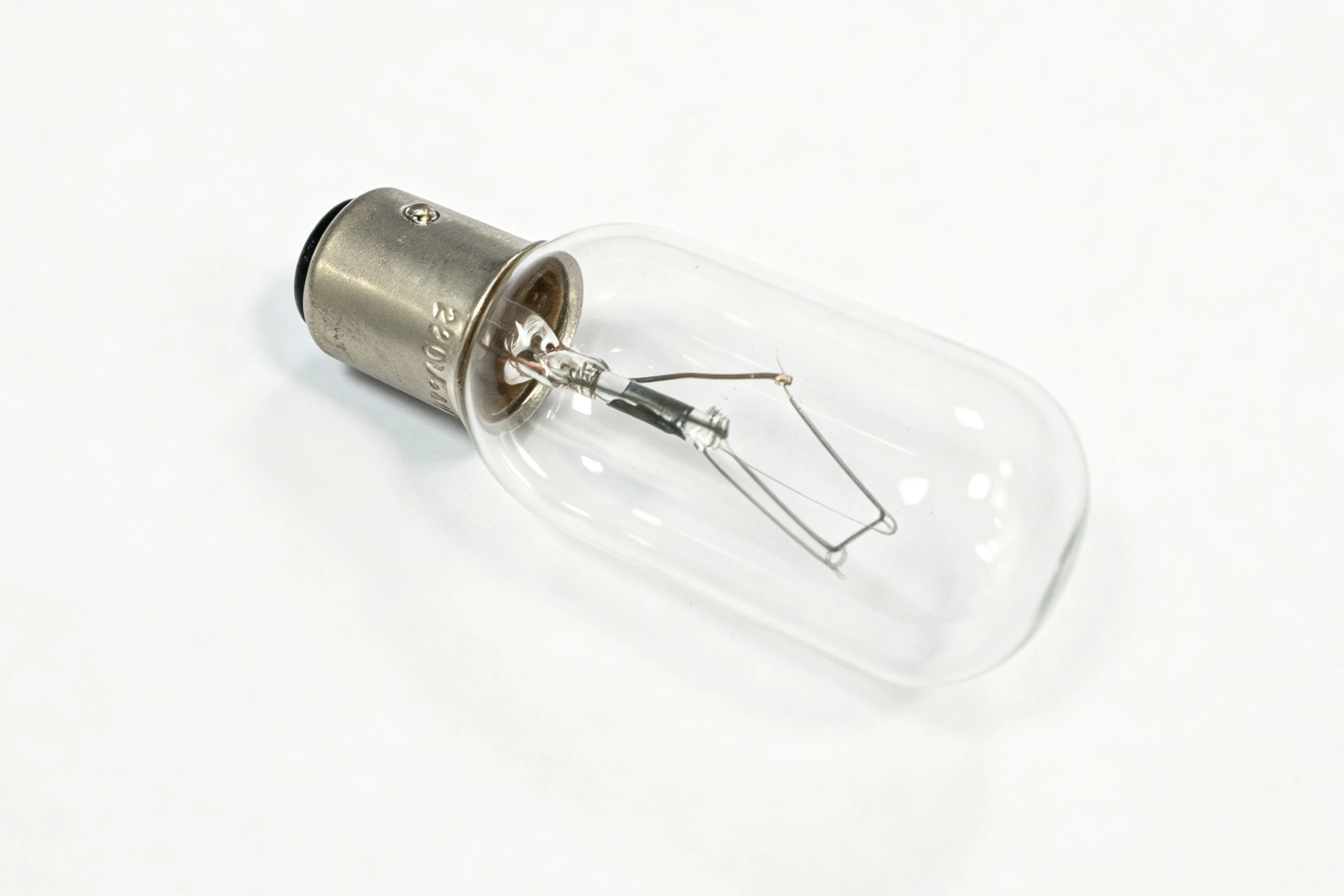 BAY15D incandescent bulb