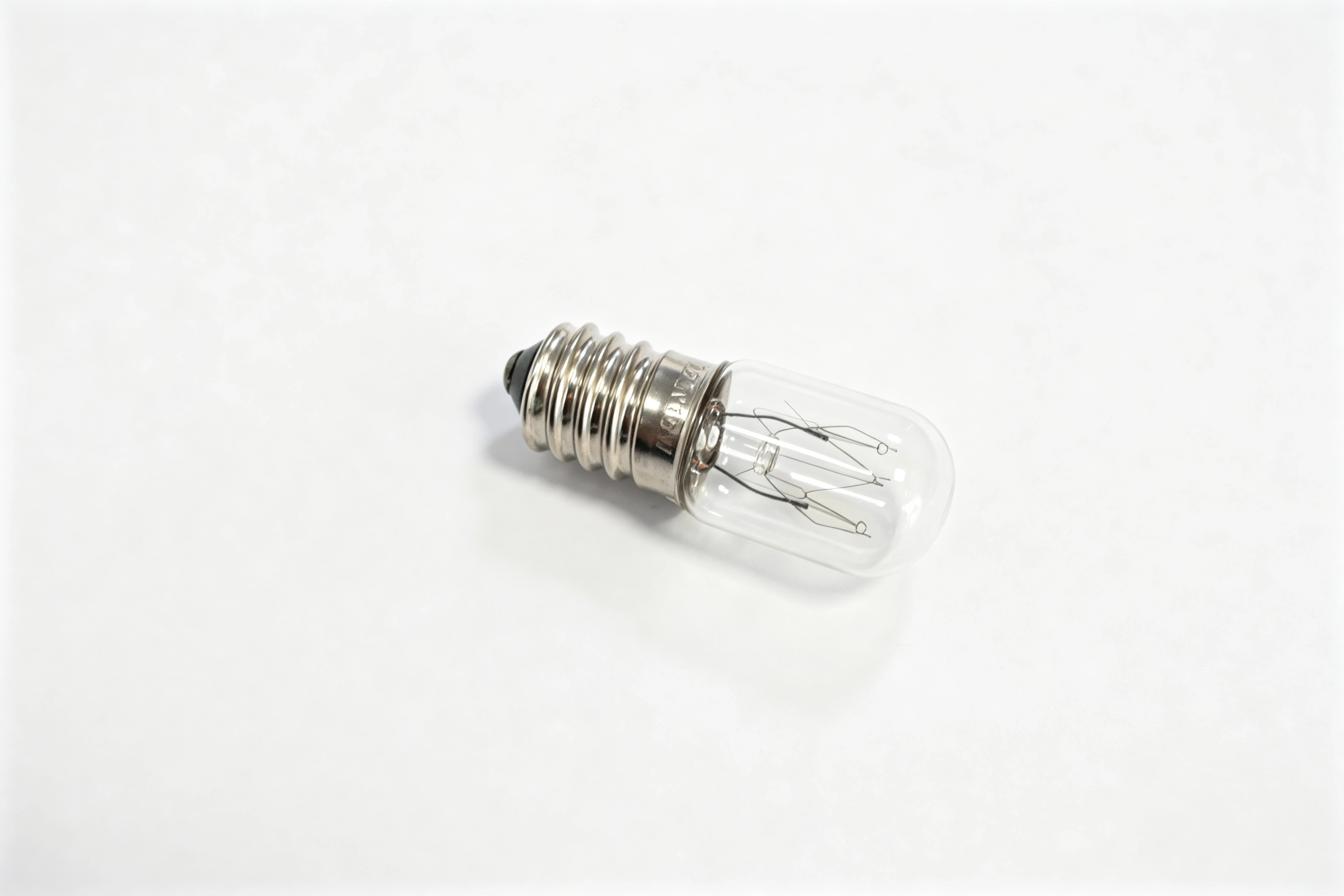 E14 incandescent bulb