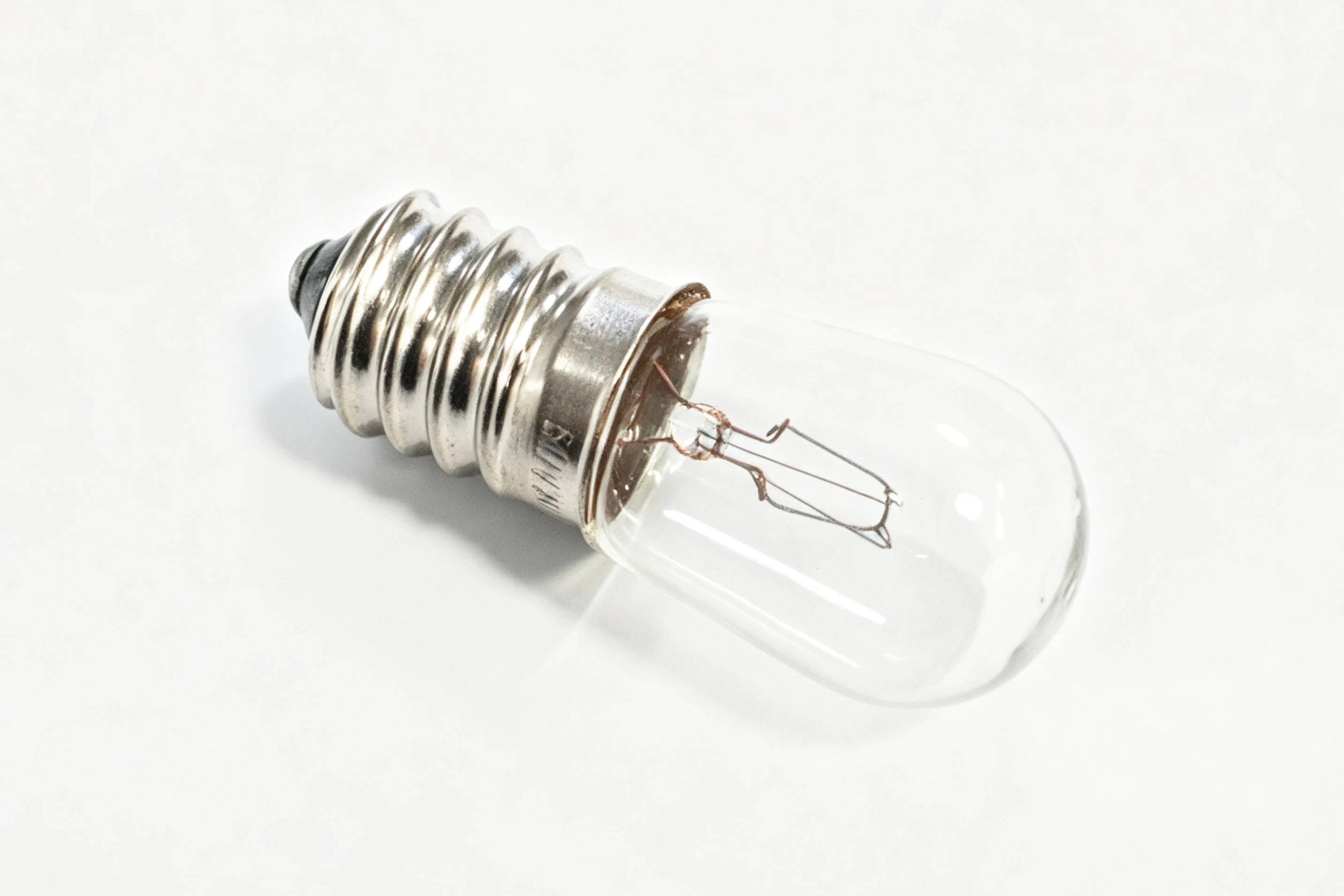 E14 incandescent bulb