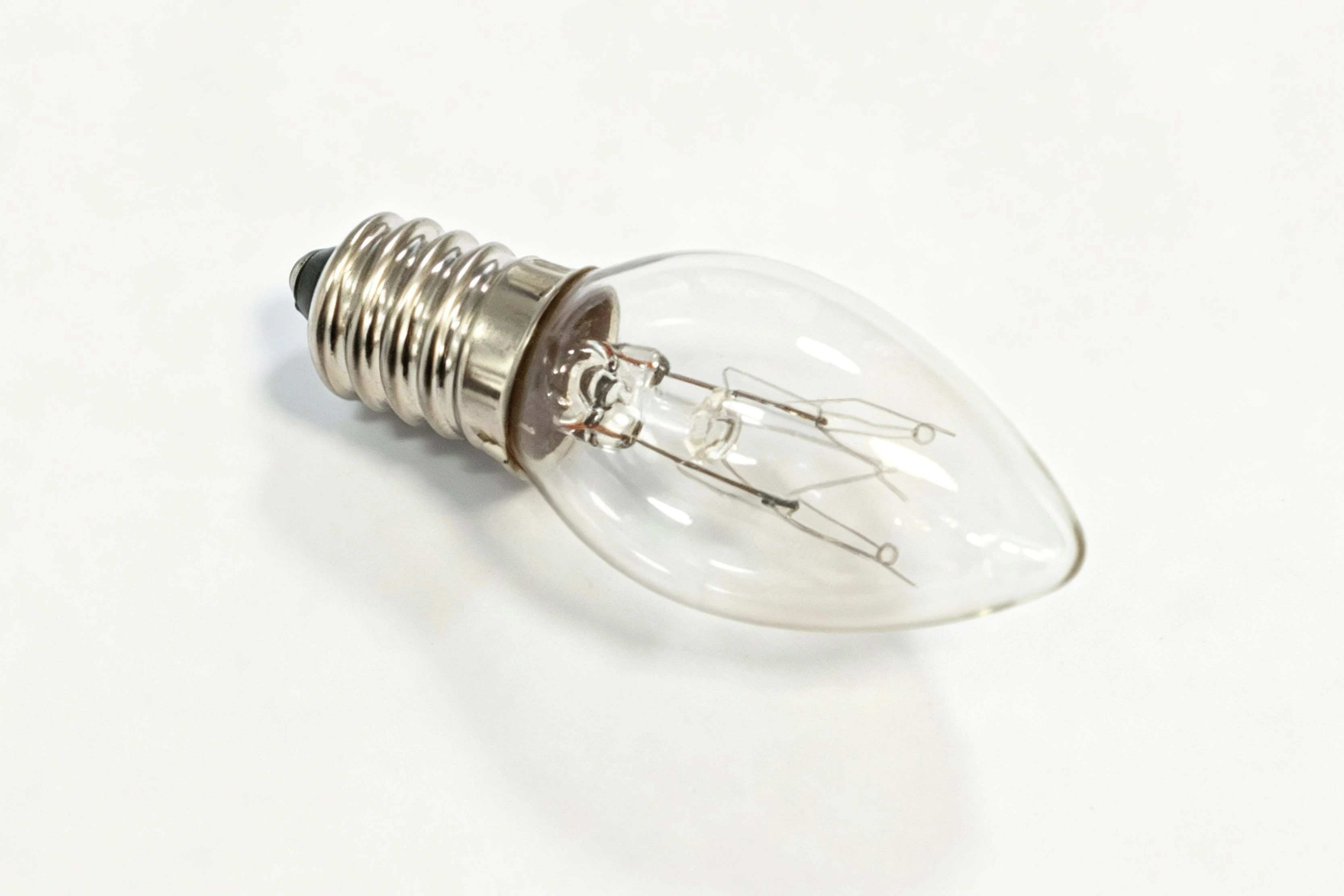 C7 E14 incandescent bulb