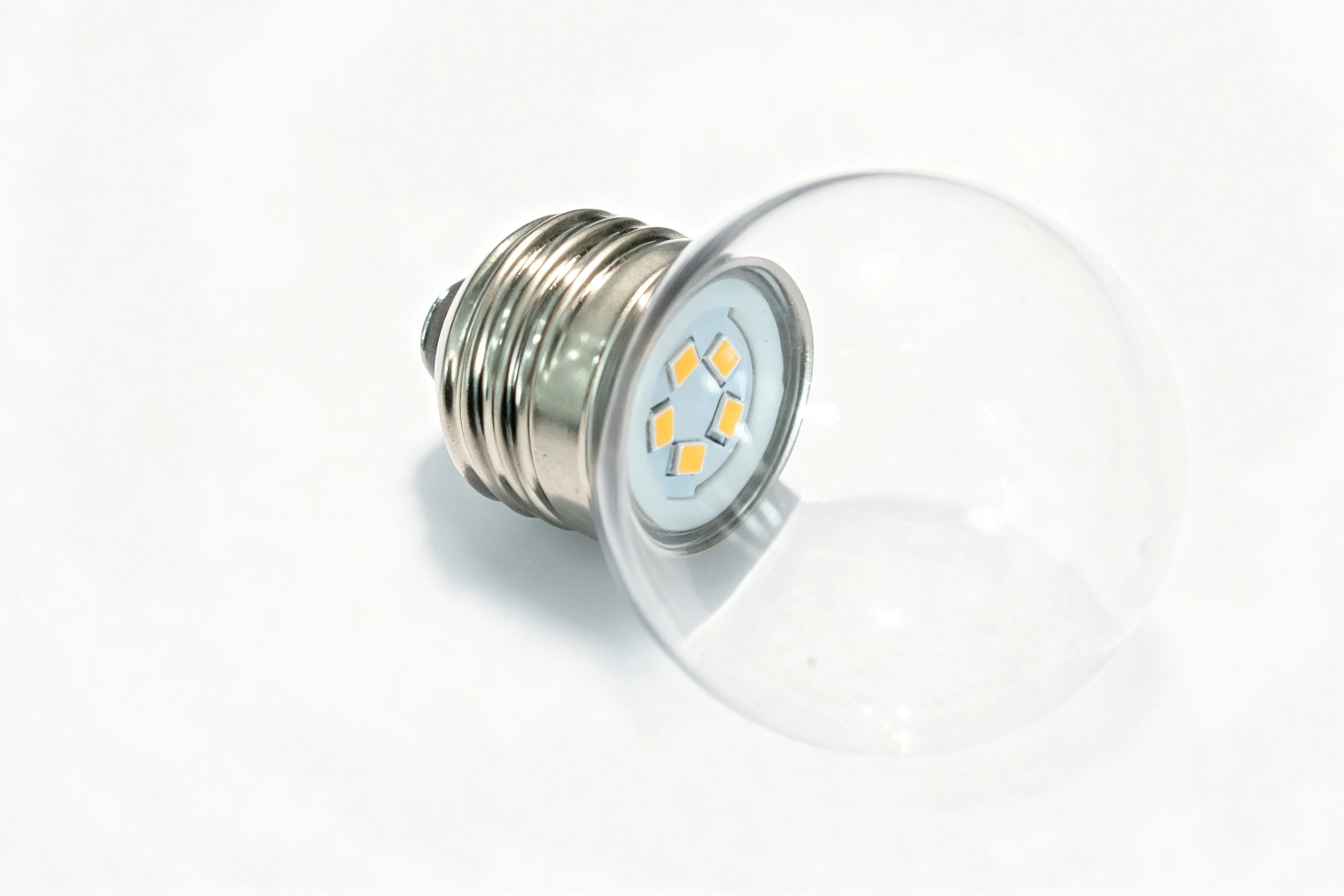 E27 LED bulb