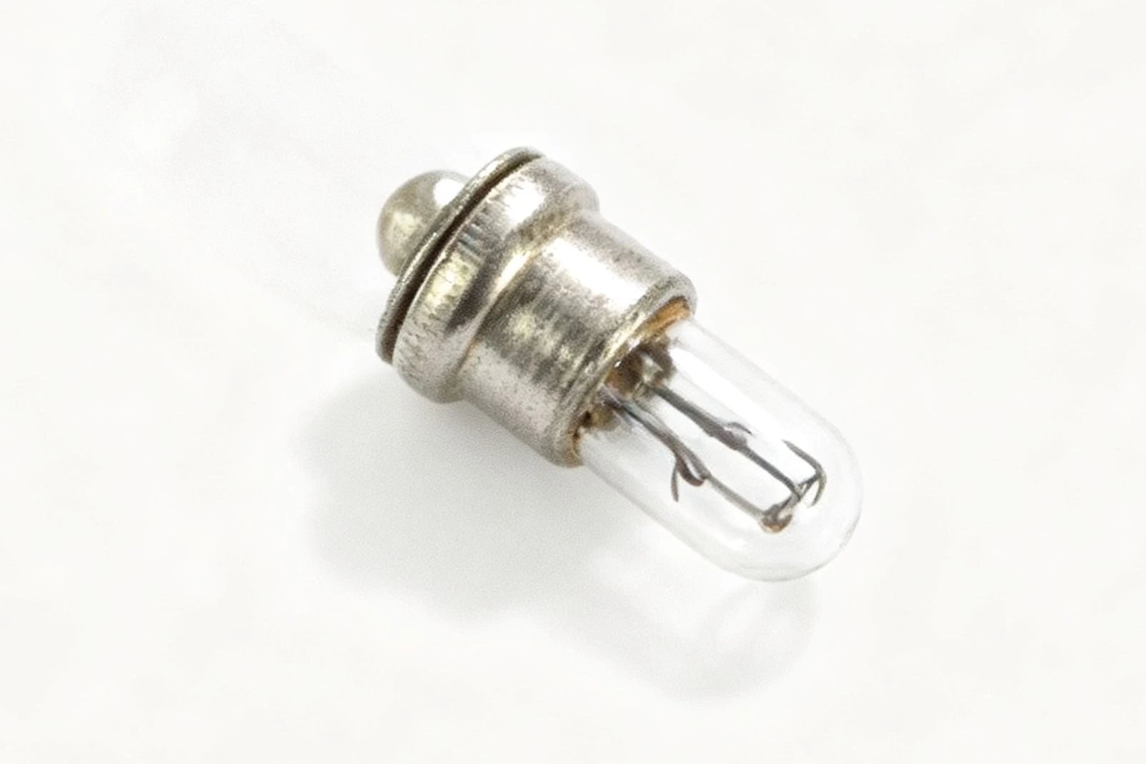 MF3 incandescent bulb