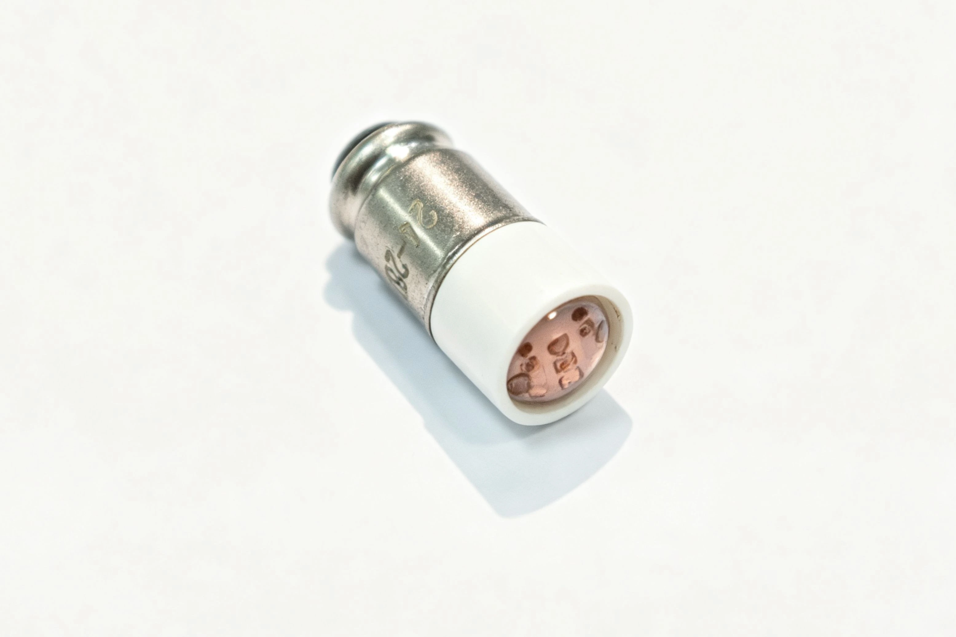 MG6 LED bulb
