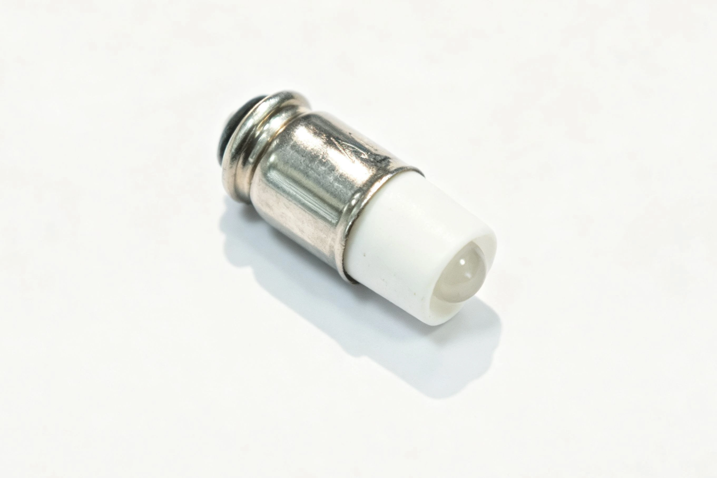 MG6 LED bulb